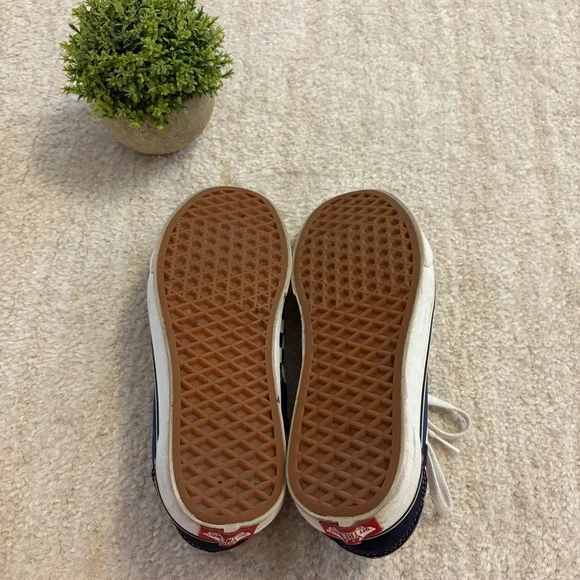 Vans Blue and White Checkered Old Skool Sneakers - Picture 11 of 11